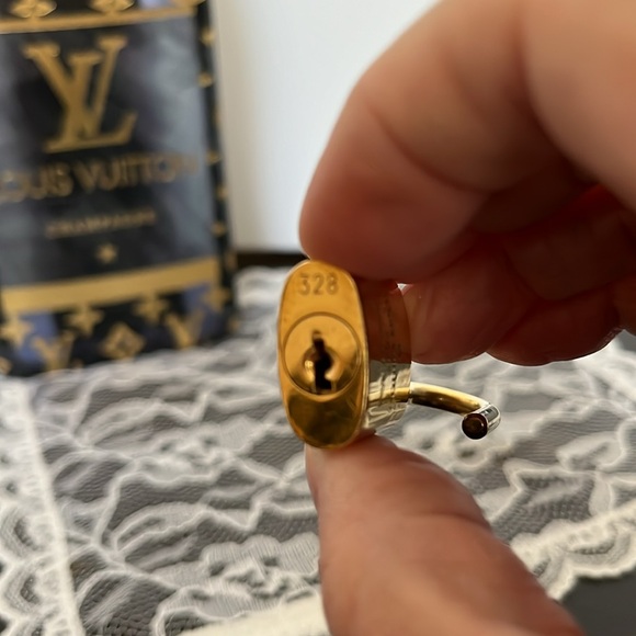 Louis Vuitton Brass Lock. #328 - Picture 4 of 6